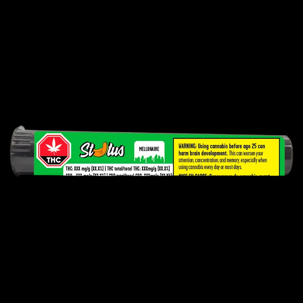 Pré-roulé Mellonaire de Status avec enrobage de kief infusé aux diamants liquides dans un tube d'emballage vert avec étiquette d'avertissement THC