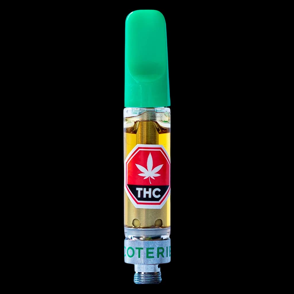 Cartouche de vapotage de cannabis Coterie Fruity Pebbles 97+ Liquid Diamonds avec embout vert et étiquette THC rouge sur chambre à huile dorée
