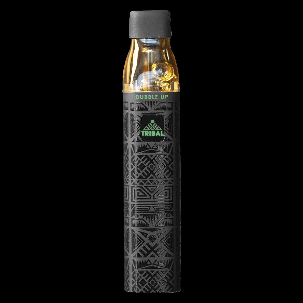 Cartouche de vapotage au cannabis Tribal Bubble Up Supernova Live Resin avec étui à motifs noirs et chambre en verre teinté or contenant un concentré ambré