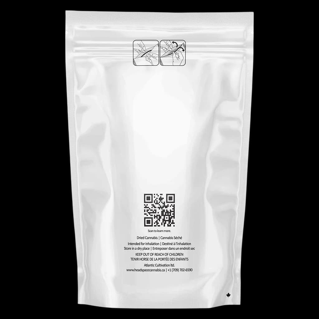 Fleur de cannabis séché Garlic Fumez de Headspace dans un sachet blanc refermable avec code QR et texte bilingue