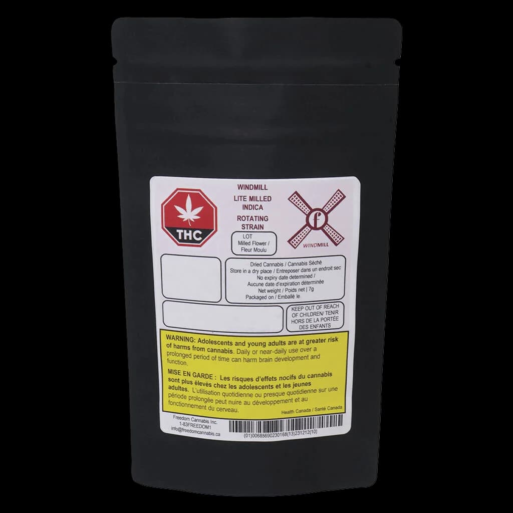 Pochette de 7 g de cannabis séché indica moulu Windmill Lite de Freedom Cannabis avec étiquette rouge THC