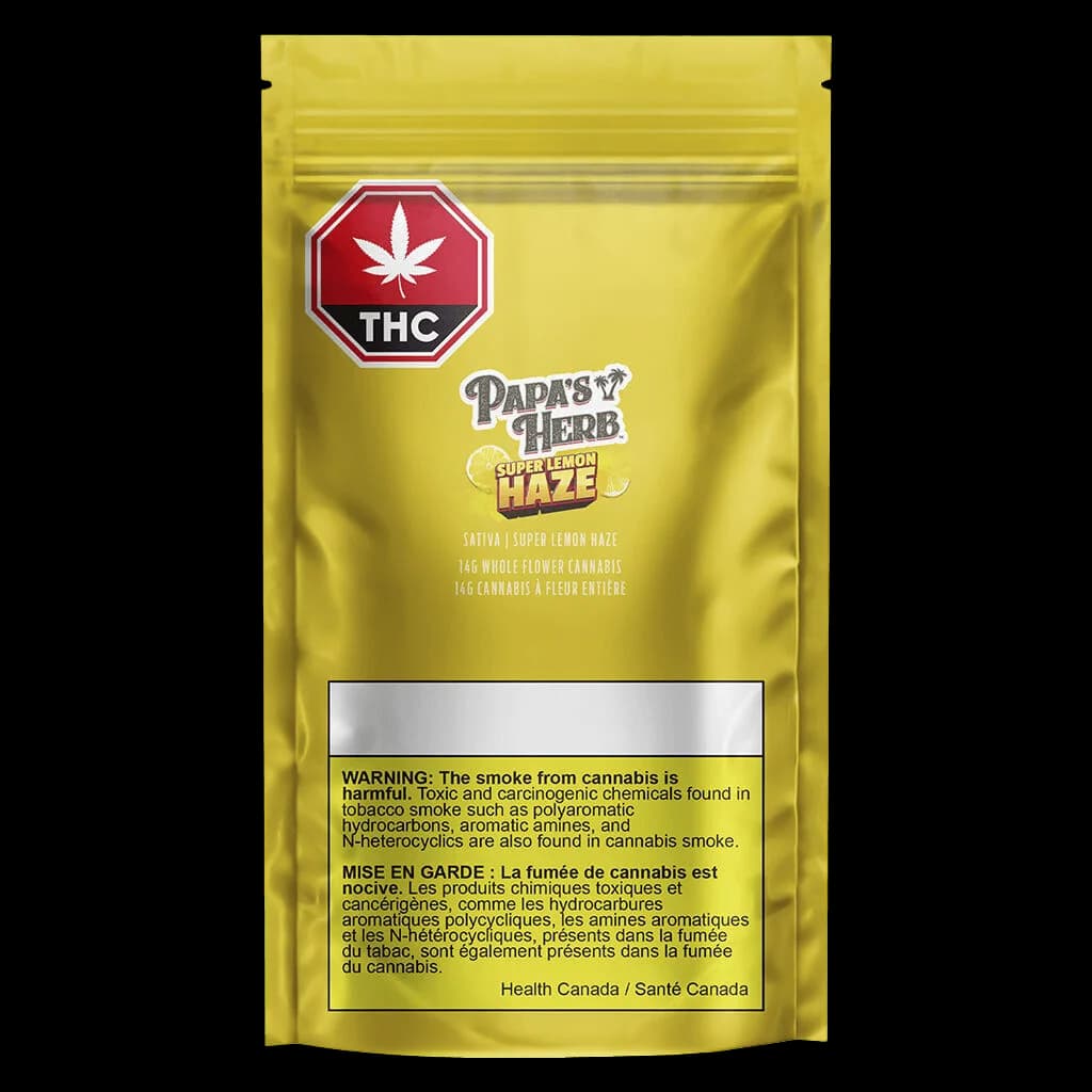 Bourgeons de cannabis Super Lemon Haze en fleurs séchées avec des trichomes denses et une couleur vert clair, Papa's Herb