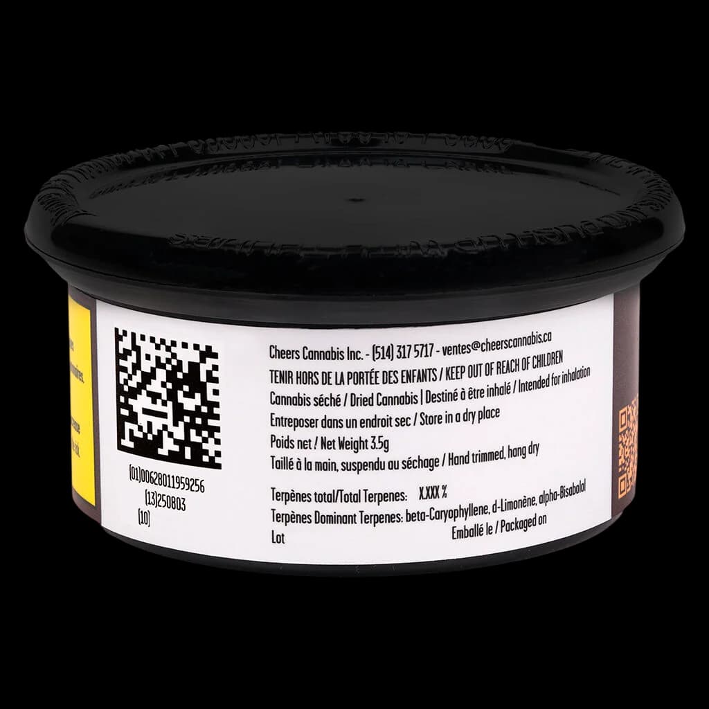 Fleur séchée Cherry Blast de Cheers Cannabis, 3,5 g, dans un contenant noir scellé avec étiquette réglementaire