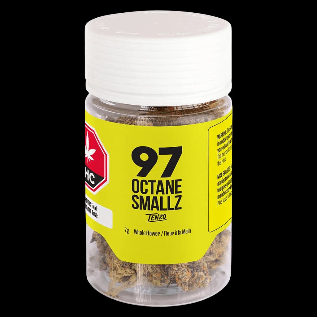 Fleurs de cannabis entières Tenzo 97 Octane Smallz 7g en pot de verre transparent avec couvercle blanc et étiquette jaune