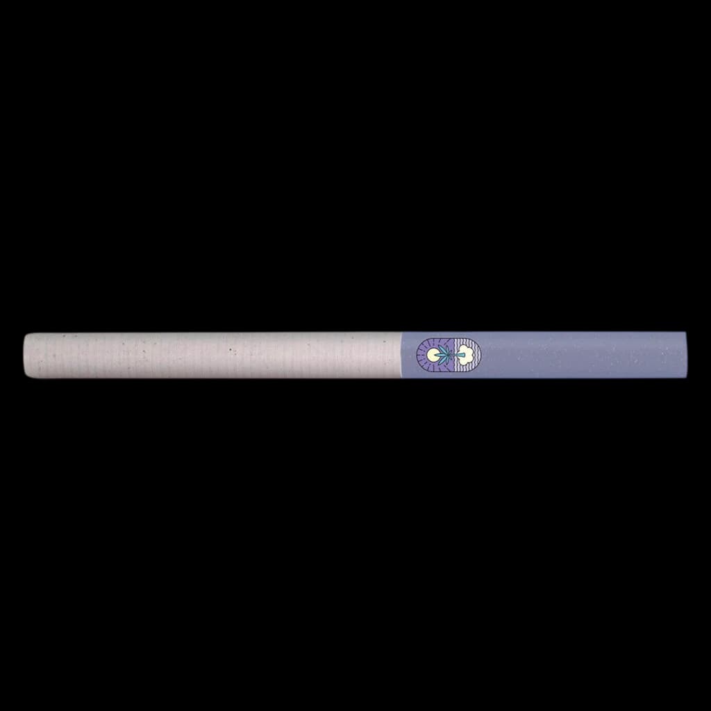 Pré-roulé OHJA El Jefe Pink avec papier beige clair et filtre bleu pervenche marqué du logo