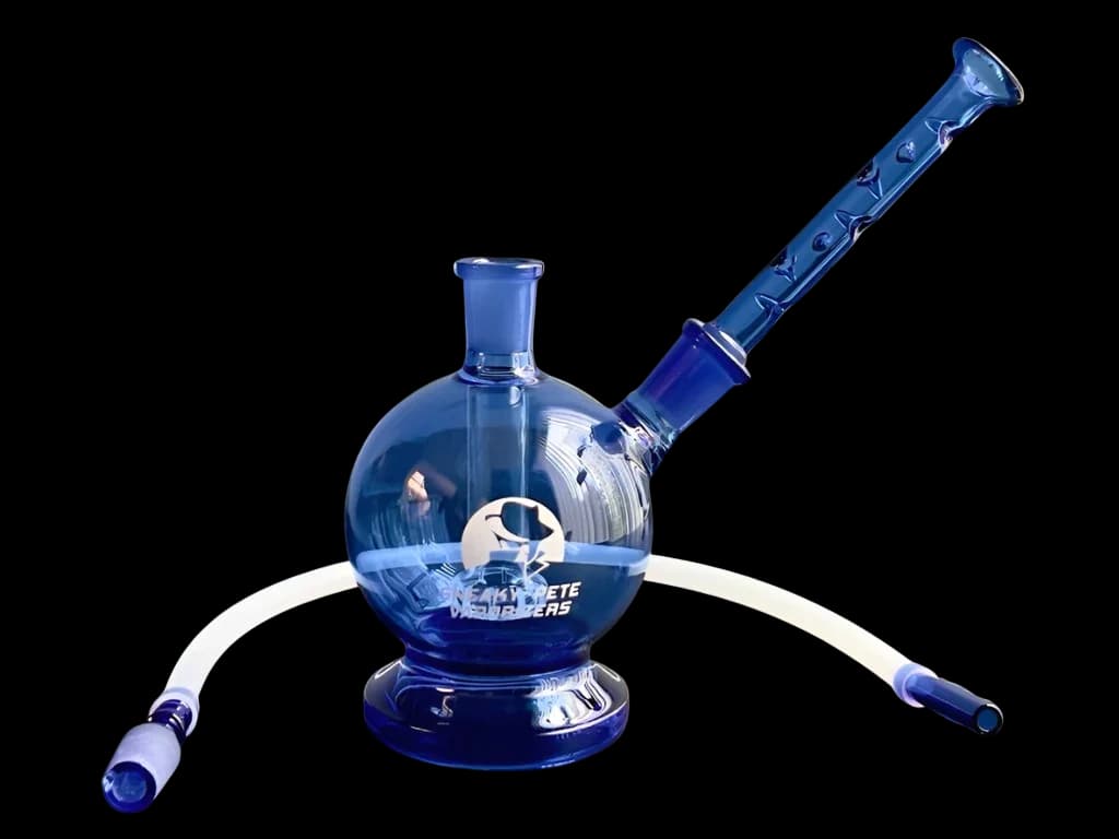 Pipe à eau Globe Sneaky Pete avec joint femelle de 14 mm, construction en verre bleu avec tube blanc et tige amovible