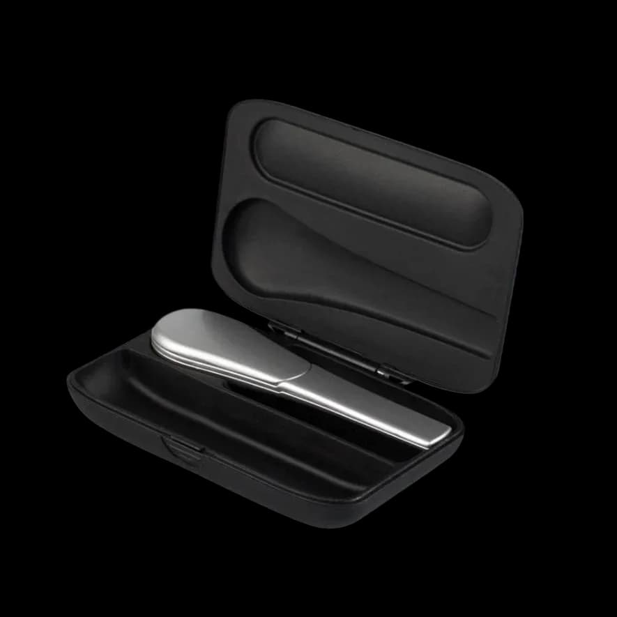 Flash Designs screenless metal pipe with silver finish, displayed in black protective carrying case