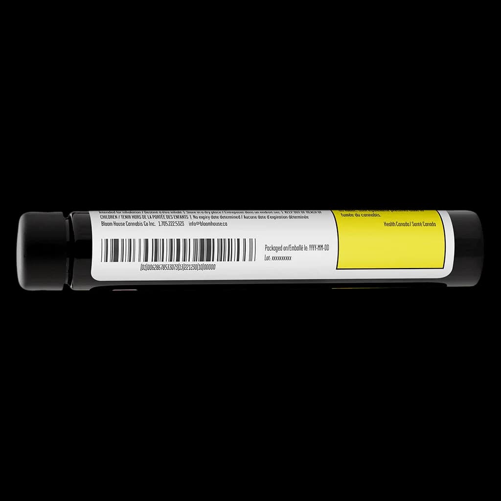 Tube de pré-roulé Bloom House Cannabis Co. avec étiquette jaune et blanche, code-barres et informations réglementaires visibles